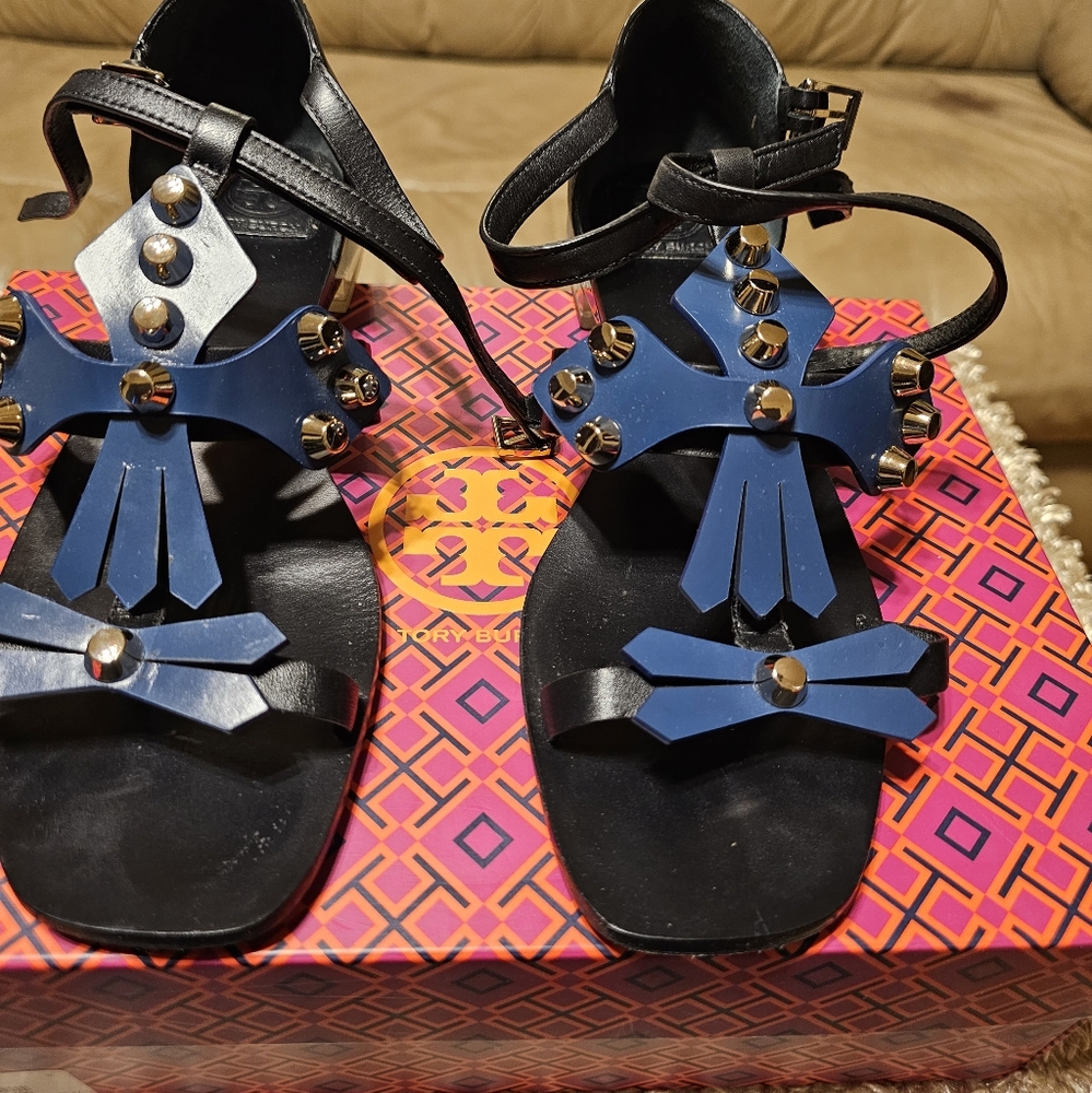 Women sandal